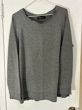 KLD Signature Women's Gray Long Sleeve Sweater, Size Small, Made in USA
